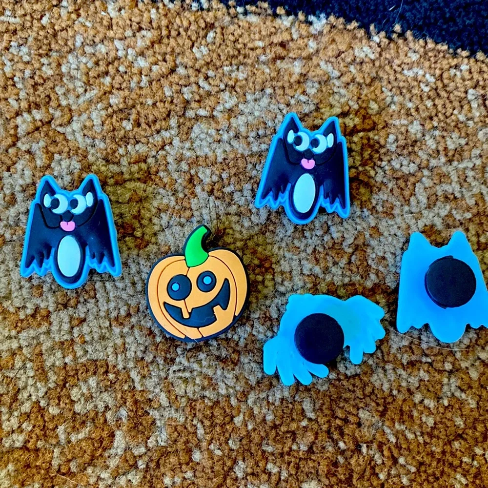 🆕Halloween Jibbitz Shoe/Bracelet Charms (5) 🦇 🎃 🕷️